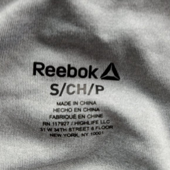 Reebok Women's Fitted High Rise Biker Shorts Size Small Grey Heather Training - Picture 6 of 8